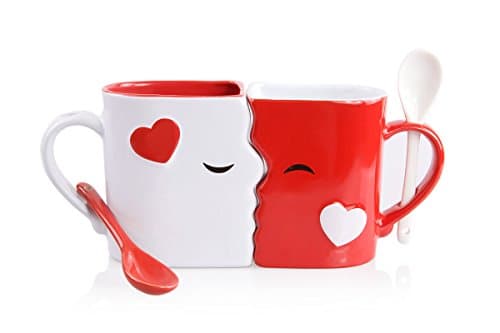 Kissing Mugs Set
